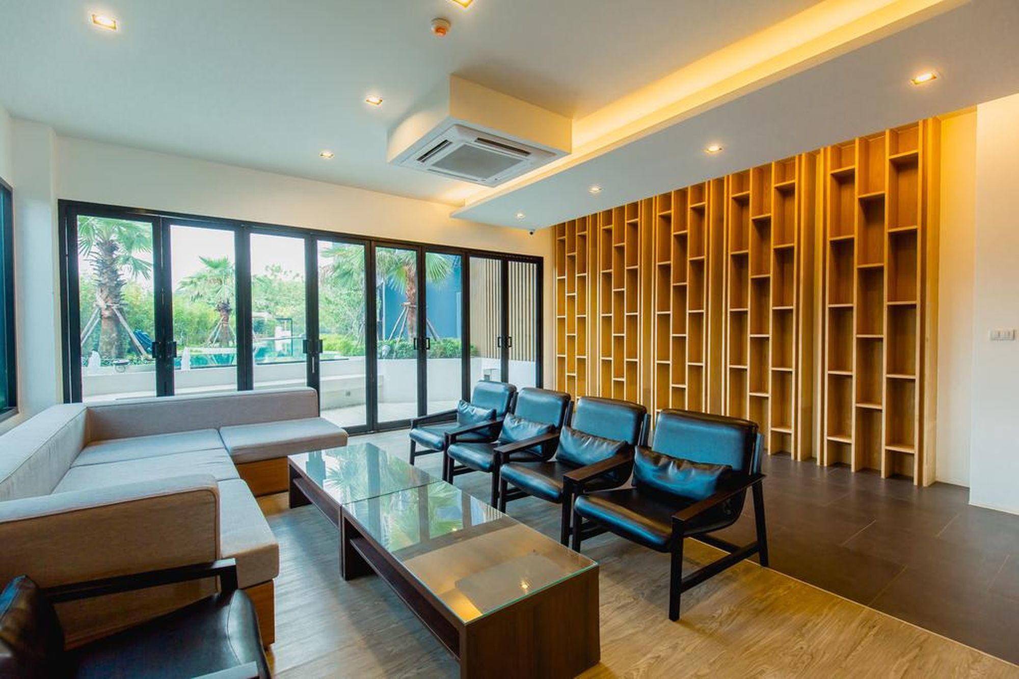 Ferienwohnung The Aristo By Holy Cow 201 Phuket Exterior foto