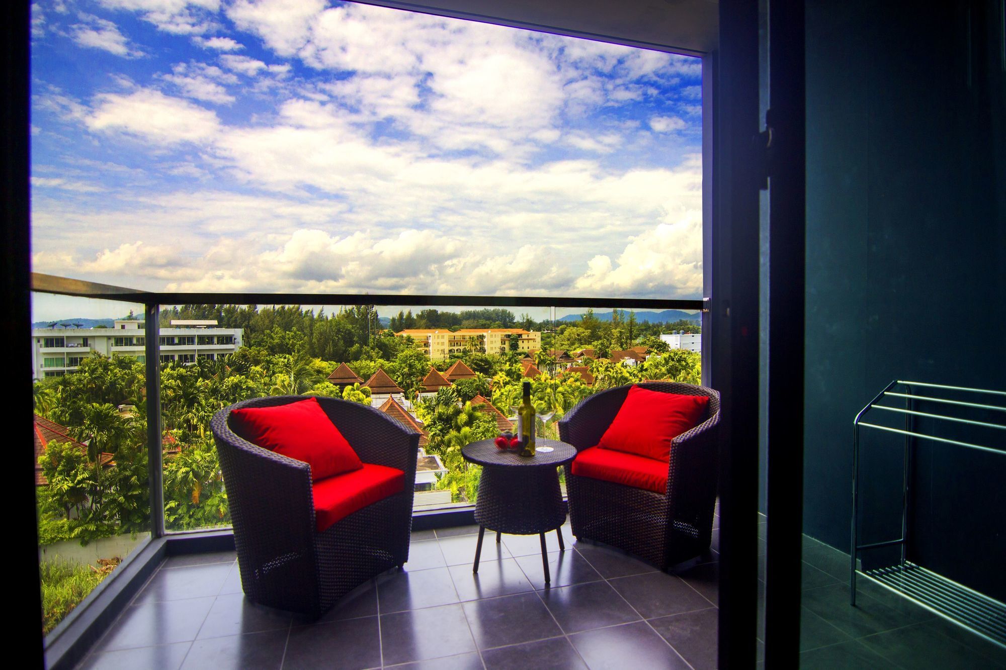 Ferienwohnung The Aristo By Holy Cow 201 Phuket Exterior foto